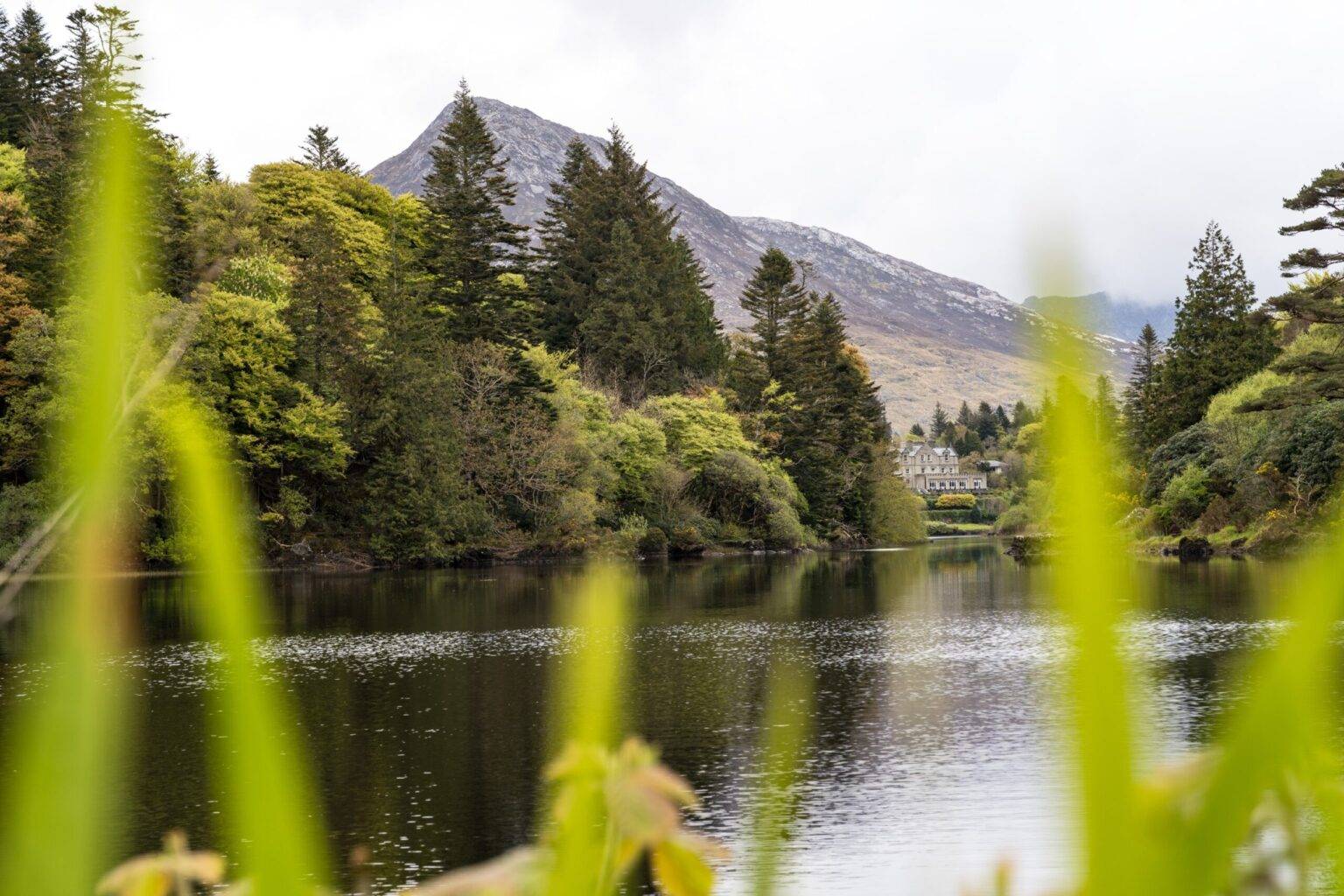 Die Gegend rund um das schöne Ballynahinch Castle ist ein Paradies für Wanderer.