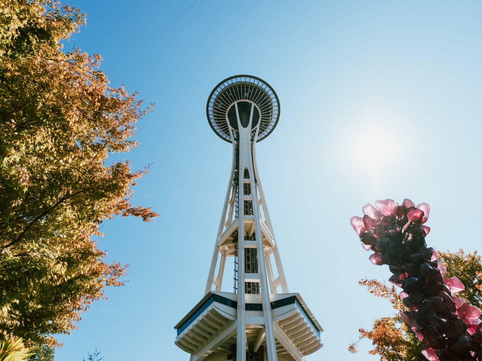 Die Space Needle von unten.