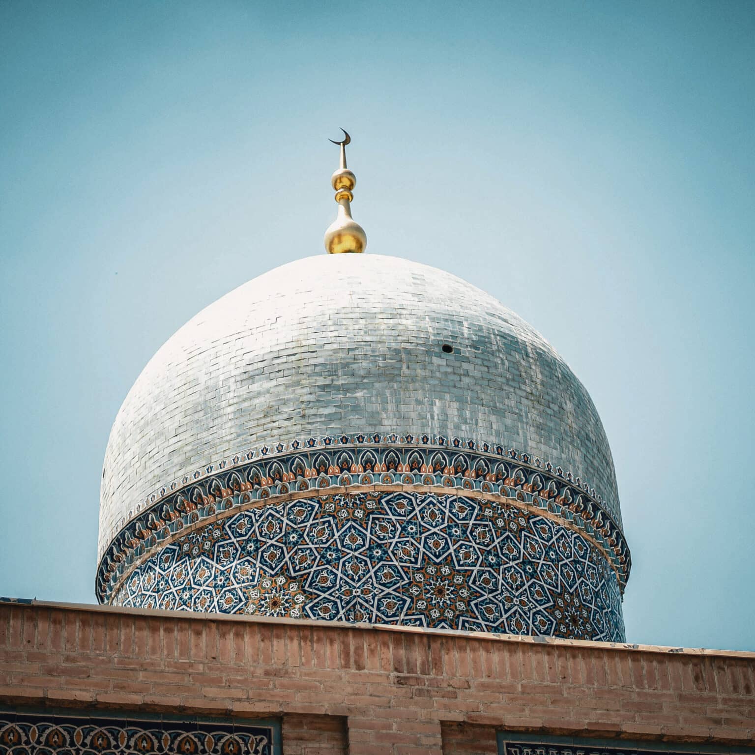 Detailansicht der Kuppel der Barak-Khan-Medrese im Hazrat-Imam-Komplex in Taschkent