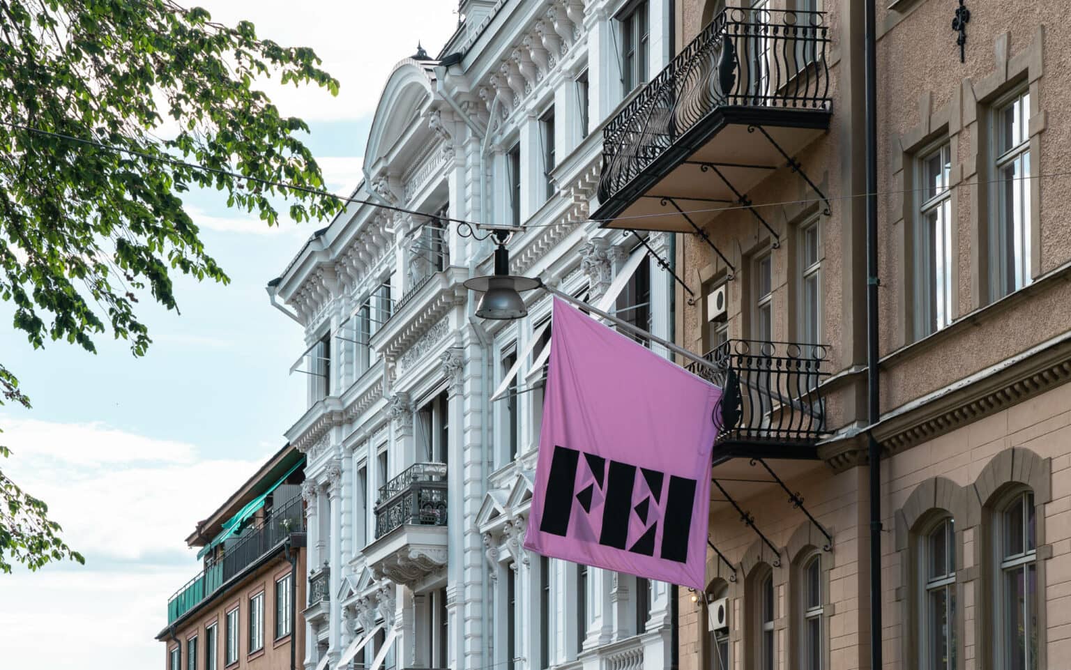 Im Szeneviertel trifft man auf vieles, auch auf Fassaden im Jugendstil.