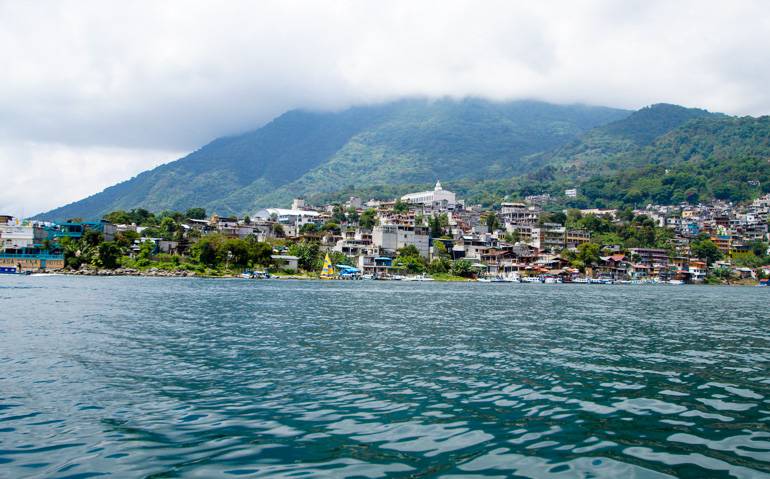 Rund um den Atitlan See befinden sich kleine Orte.