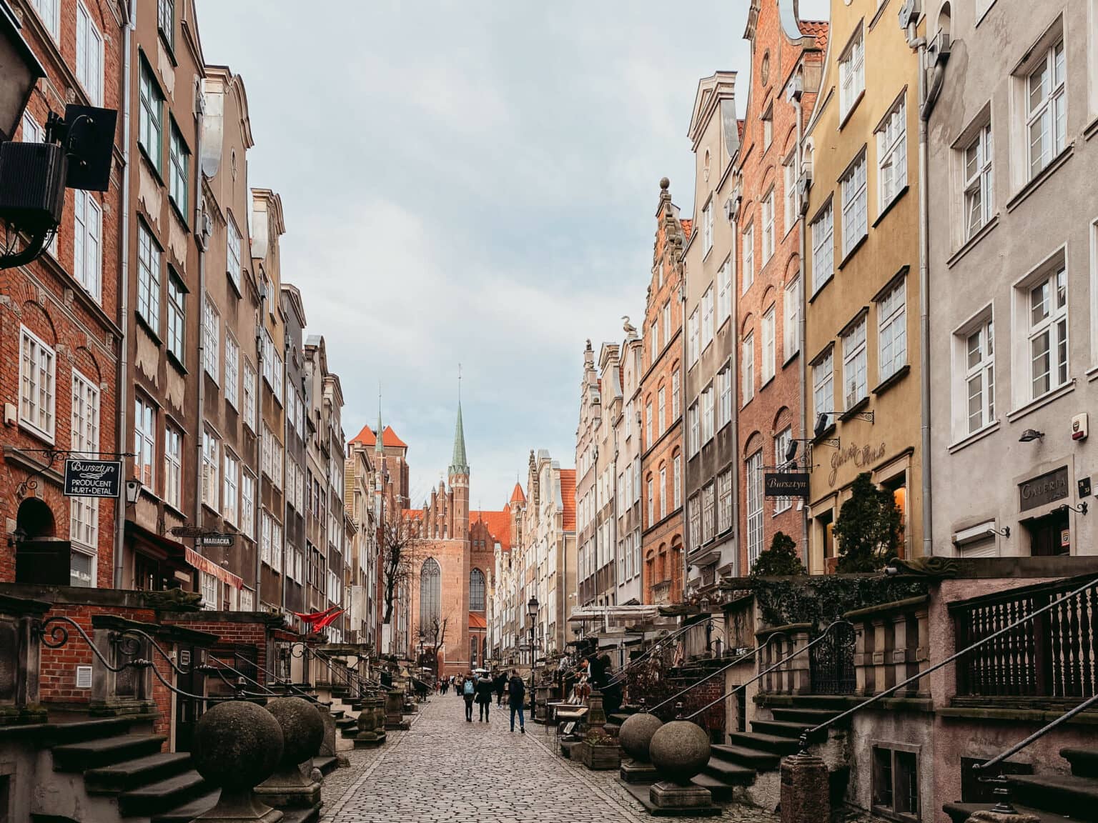 Für mich die romantischste Straße der Altstadt: Die Mariengasse.