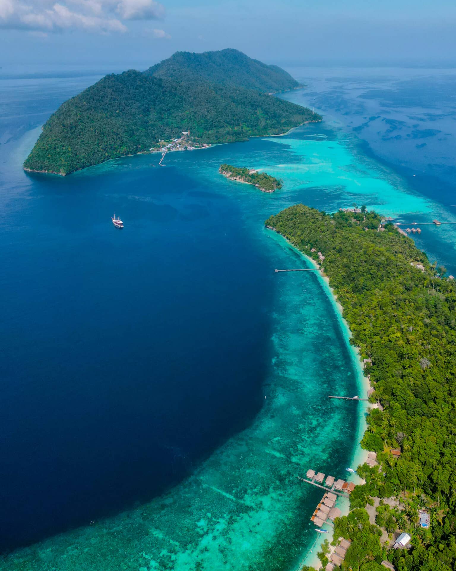 Rund um Kri Island ist ein wunderschönes Riff, bei dem man jederzeit kostenlos schnorcheln kann, wenn sich das Homestay auf dieser Insel befindet.