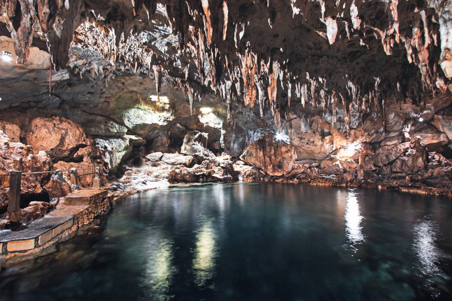 Philippinische Höhlenwelten auf Bohol.