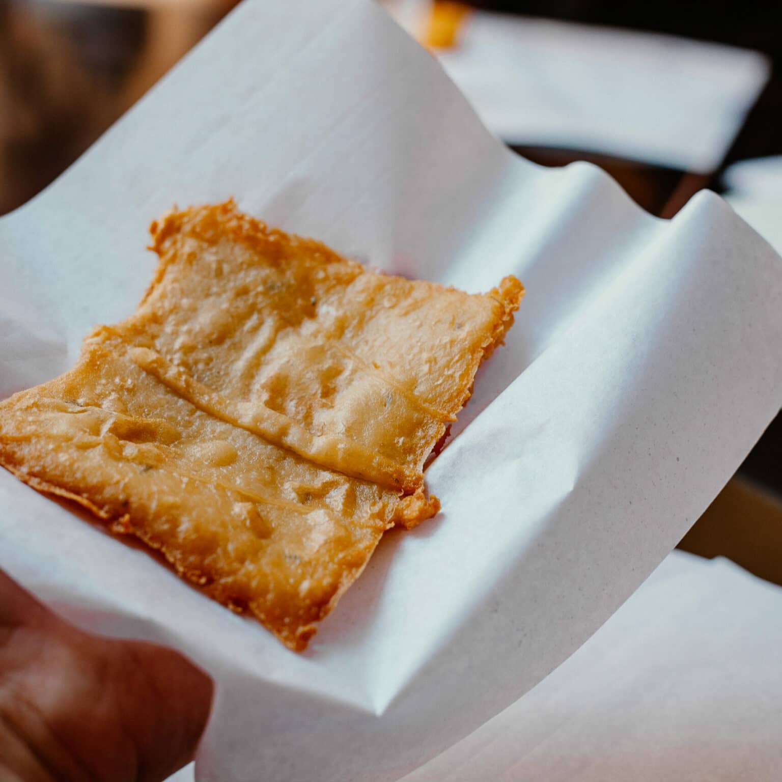 Streetfood auf einem Markt in Palermo.