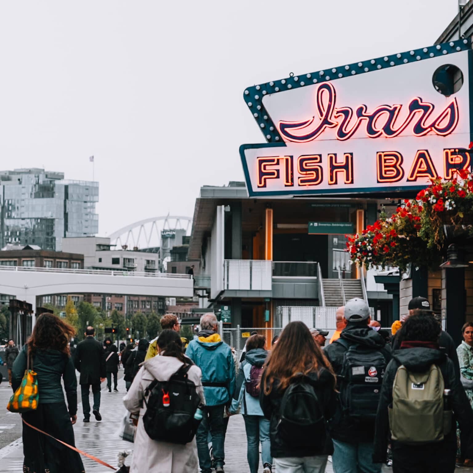 Das Schild von Ivar's Fish Bar.