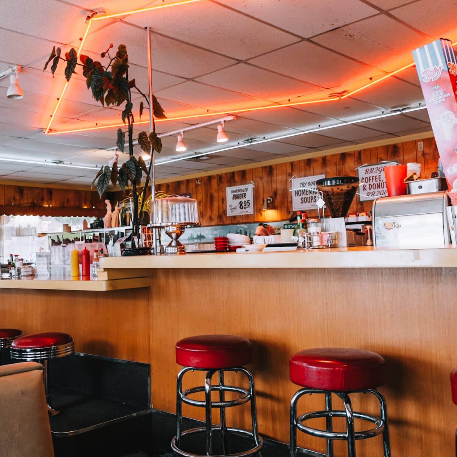 Die Theke im Twede's Café.